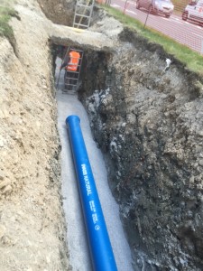 Vgradnja vodovodne cevi na peščeno posteljico ter prečkanje TK vodovd ob Reški cesti na trasi VH Sovič - RO Zalog